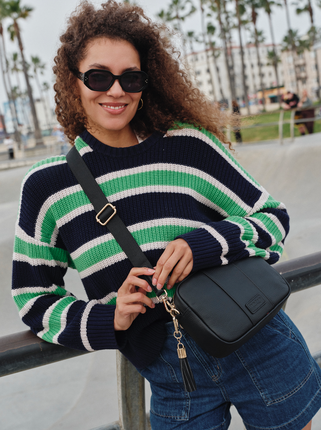 Pom Pom London City Bag - Leather Crossbody Bag In Black