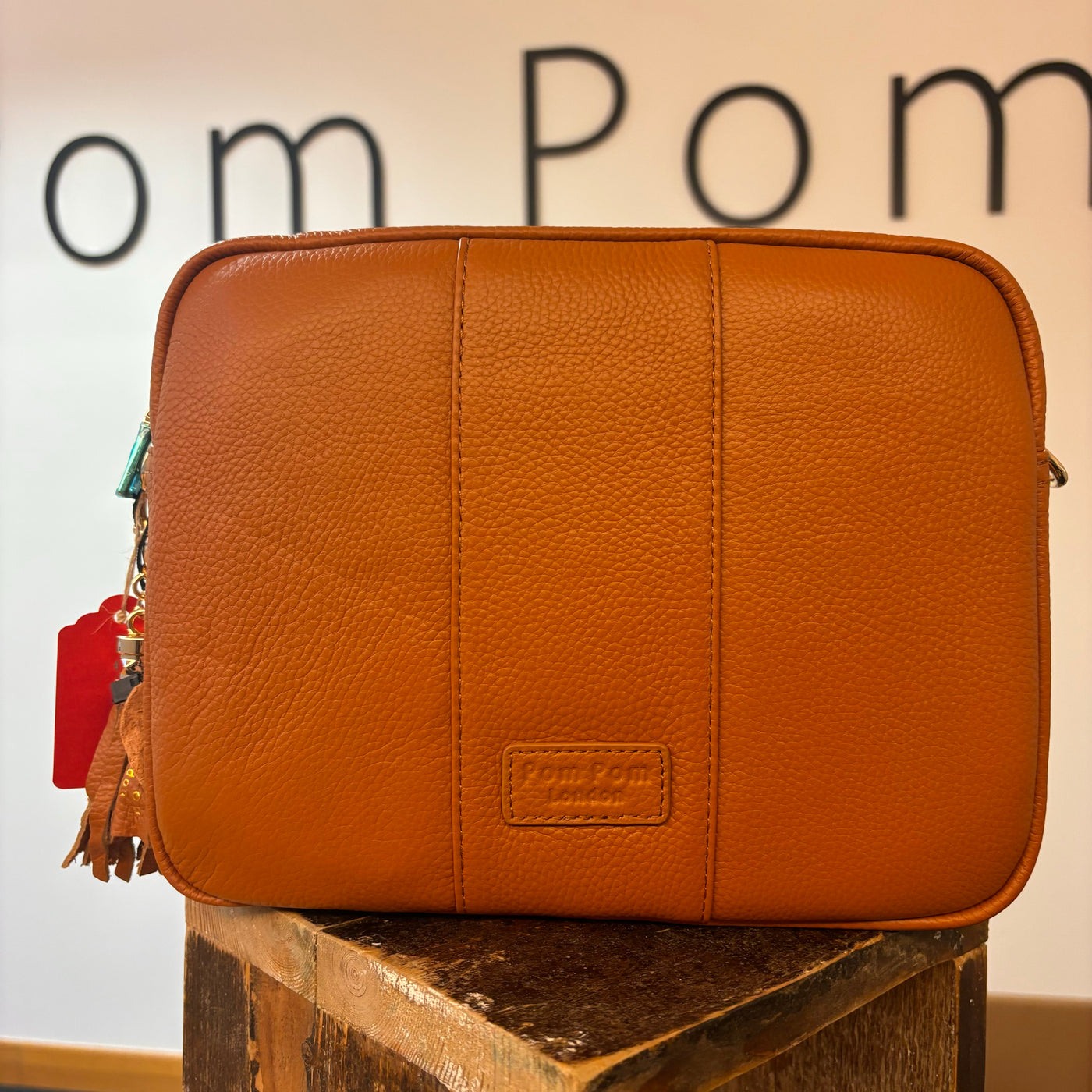 SECONDS - Pom Pom London City Plus Bag Tan