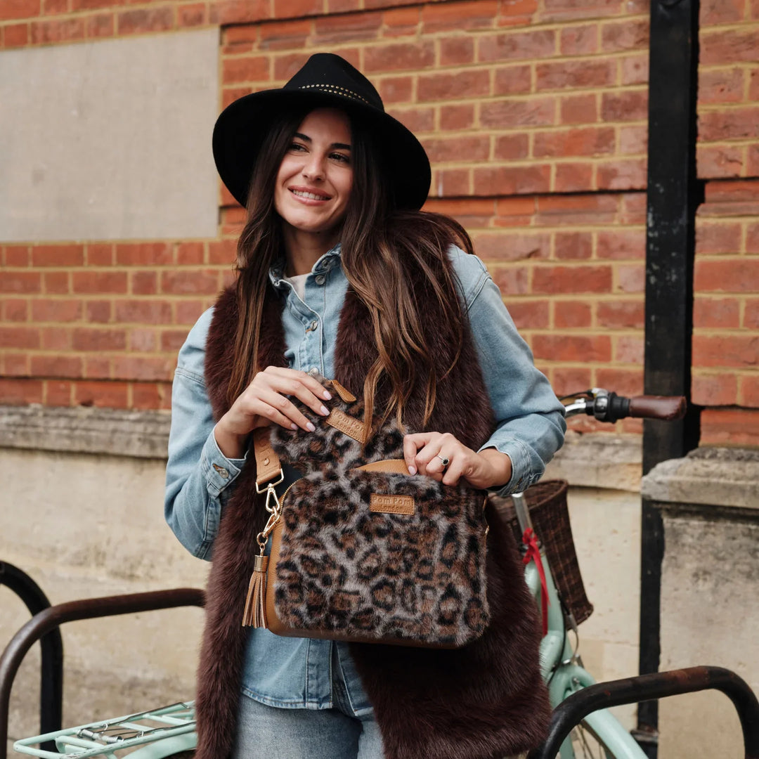 Pom Pom London City Plus - Leather Crossbody bag in Leopard Print