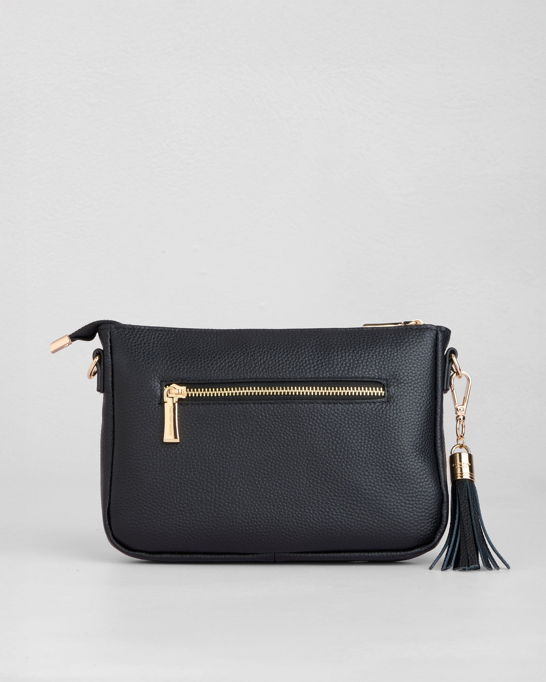 Pom Pom London City Slim Bag - Leather Crossbody bag in Black